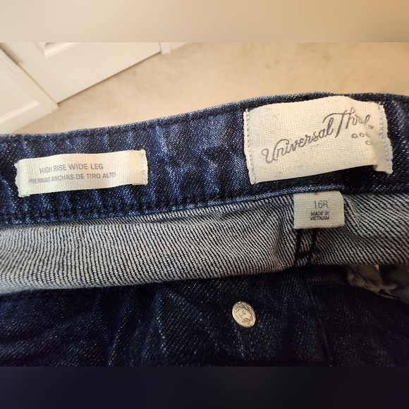 Universal Thread Hi-Rise Wide Leg Blue Jeans Dark Wash Size 16 Regular - Picture 6 of 7